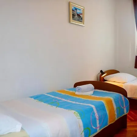 Beachfront Mastrinka With Sea View - Three Bedroom With Terrace And Sea View Apartment Trogir